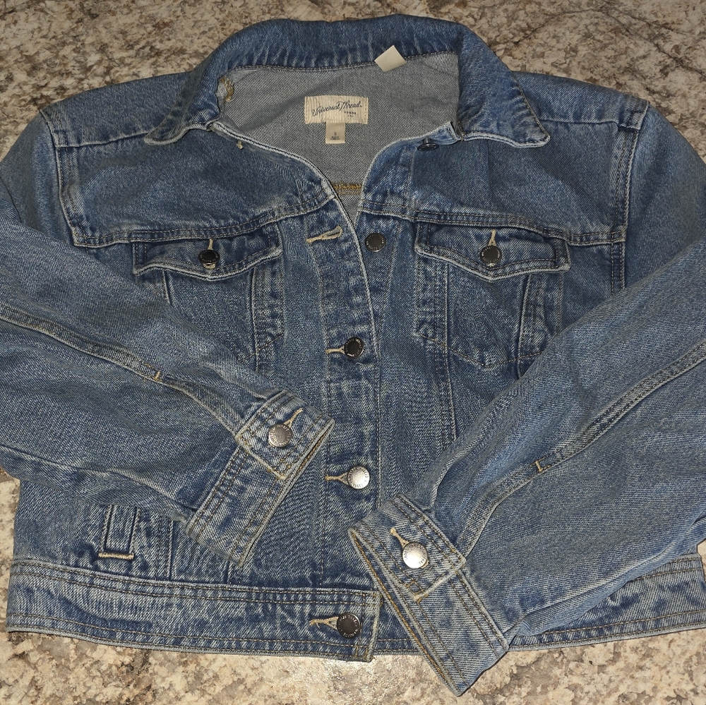 Universal Thread Medium Wash Denim Jacket Cotton … - image 6